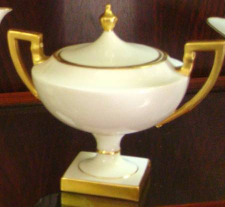 86 Sugar Bowl & Lid