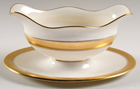 86 1-2 Gravy Boat with Attached Underplate