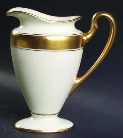 86 1-2 Creamer
