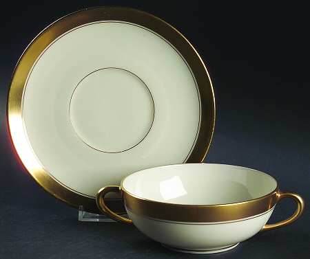 86 1-2 Flat Cream Soup Bowl & Saucer Set