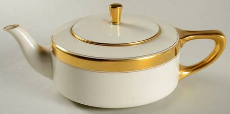 86 1-2 Teapot & Lid