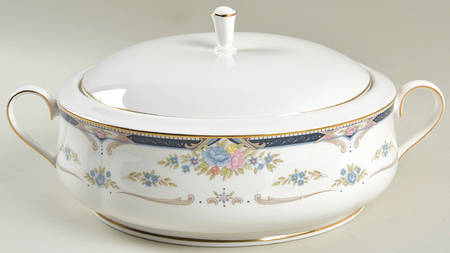 Abigail Round Covered Vegetable