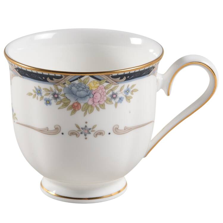 Abigail Footed Cup