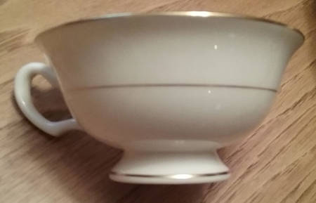 Addison Footed Cup