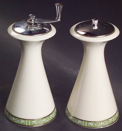 Adrienne Salt Mill & Pepper Mill Set