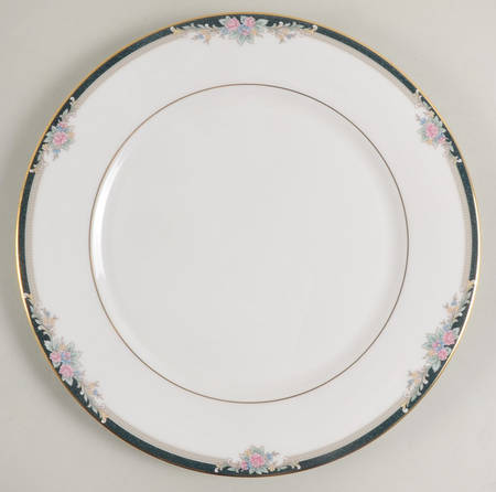 Alyssa Millennium Dinner Plate
