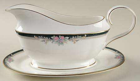 Alyssa Gravy Boat & Underplate
