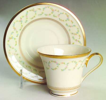 Amanda Footed Cup & Saucer Set