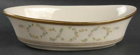 Amanda 10" Oval Vegetable Bowl
