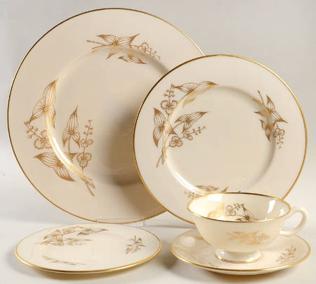 Arrowhead 5 Piece Place Setting