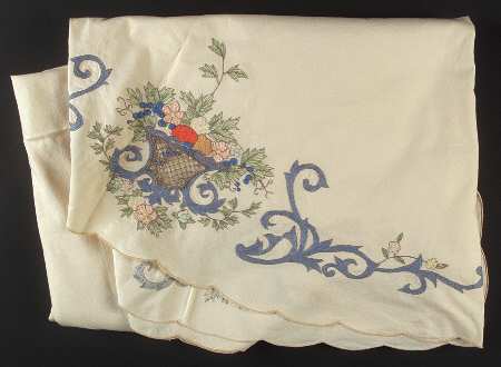 Autumn (Newer, Gold Backstamp) 65" X 80" Oval Tablecloth