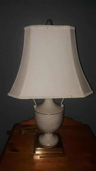 The Autumn (Black Or Green Stamp) 22" Electric Lamp & Shade