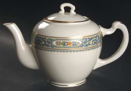 The Autumn (Black Or Green Stamp) Shape 522 Teapot & Lid