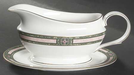 Avanti Gravy Boat & Underplate