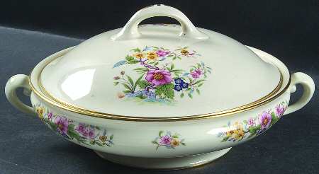 Avon Round Covered Vegetable