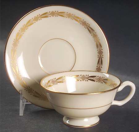 Barclay (Cream) Sugar Bowl & Lid
