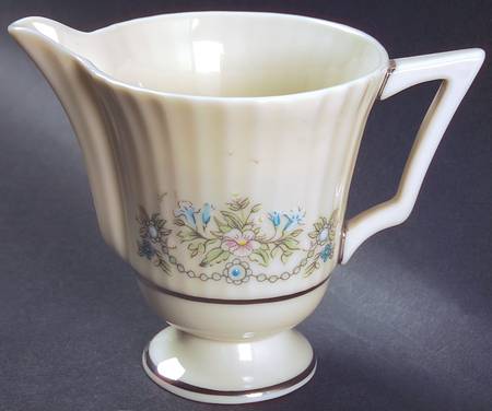 Beacon Hill (Newer) Creamer