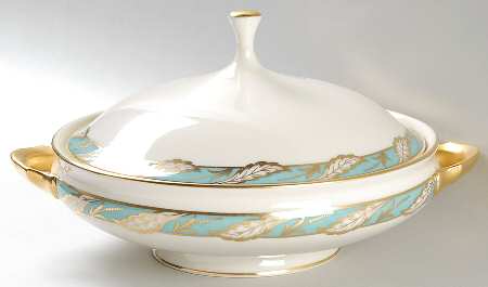 Bellevue Sea Green Round Covered Vegetable