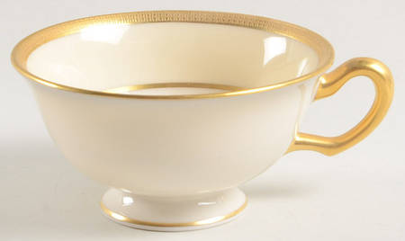 Bellaire (Older) Footed Cup