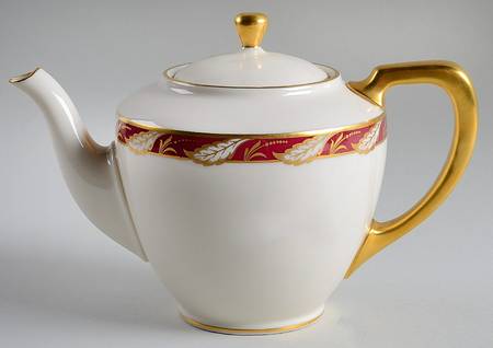 Bellevue Maroon Shape 1961 Teapot & Lid