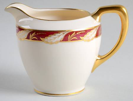 Bellevue Maroon Creamer