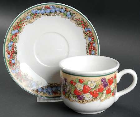Berry Patch Flat Cup & Saucer Set