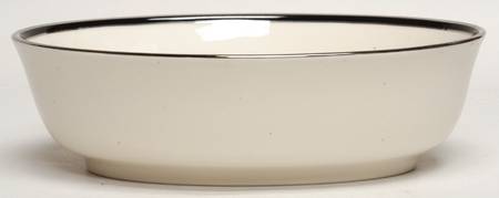 Black Royale 9" Oval Vegetable Bowl