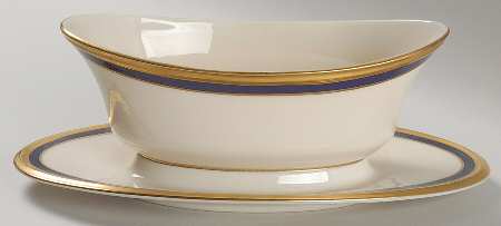 Blue Royale Gravy Boat with Attached Underplate