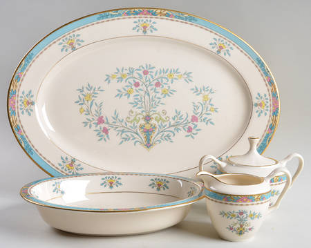 Blue Tree (Gold Trim) 5 Piece Hostess Set