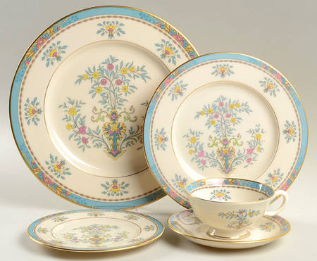 Blue Tree (Gold Trim) 5 Piece Place Setting