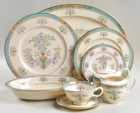 Blue Tree (Gold Trim) 45 Piece Starter Set
