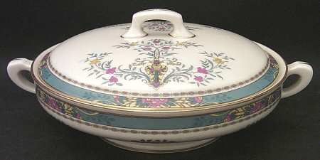 Blue Tree (Gold Trim) Round Covered Vegetable