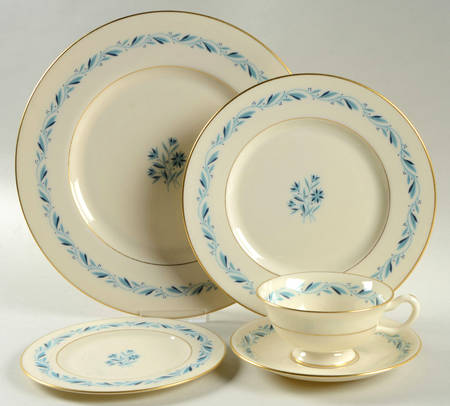 Blueridge 40 Piece Estate Set