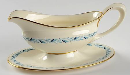 Blueridge Gravy Boat with Attached Underplate