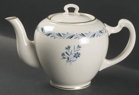 Blueridge Shape 522 Teapot & Lid