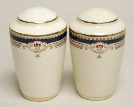 Buchanan Salt & Pepper Set