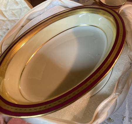 C336r 9" Oval Vegetable Bowl