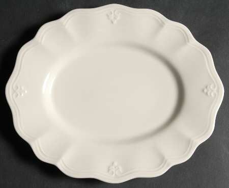 Casual Elegance Underplate for Gravy Boat