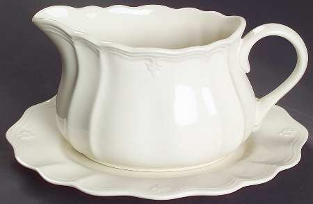 Casual Elegance Gravy Boat & Underplate