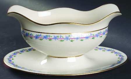 Caprice Gravy Boat with Attached Underplate