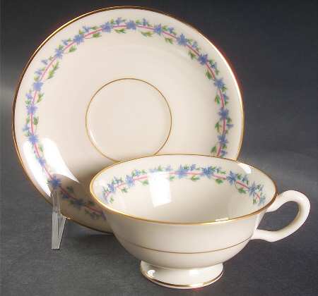 Caprice Footed Cup & Saucer Set