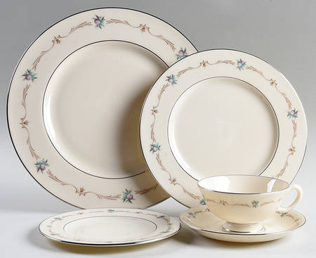 Capri 5 Piece Place Setting