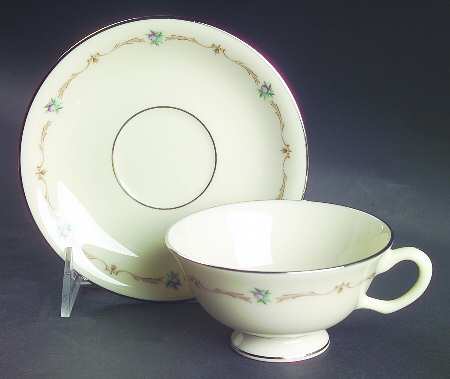Capri Footed Cup & Saucer Set