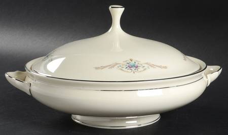 Capri Round Covered Vegetable