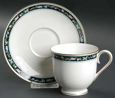 Carmella Footed Cup & Saucer Set