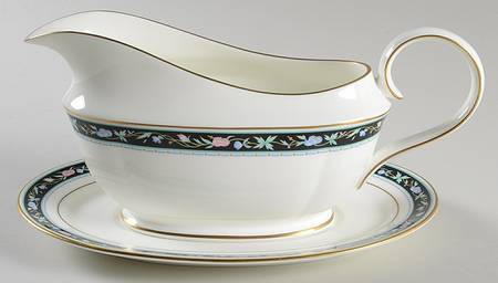Carmella Gravy Boat & Underplate