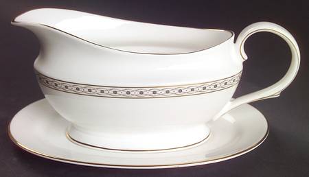 Celtic Braid Gravy Boat & Underplate