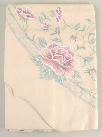 Charleston 65" X 86" Oval Tablecloth