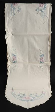 Charleston 13" X 68" Cloth Table Runner