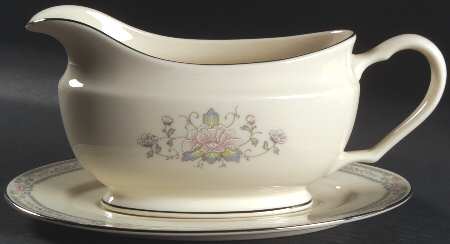 Charleston Gravy Boat & Underplate